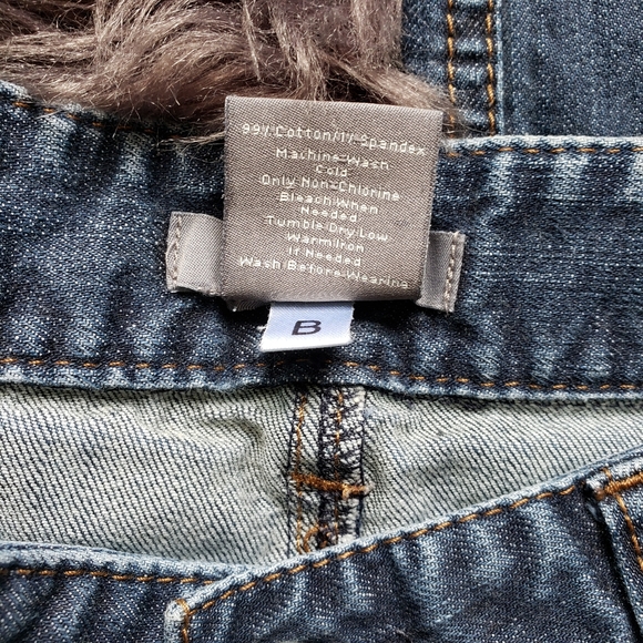 Ann Taylor Petites Low Rise Curvy Denim Jeans Size 8 - Picture 5 of 5